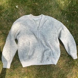 ARITZIA zip up sweater
